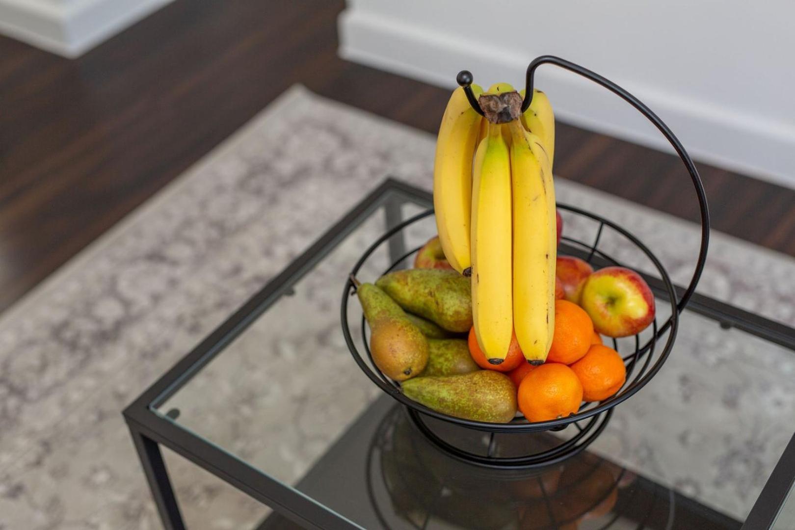 Stylish Apartment W/ Private Garden - Dog Friendly 뉴포트 외부 사진